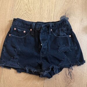 Levi’s Black cut off Jean shorts- size 25